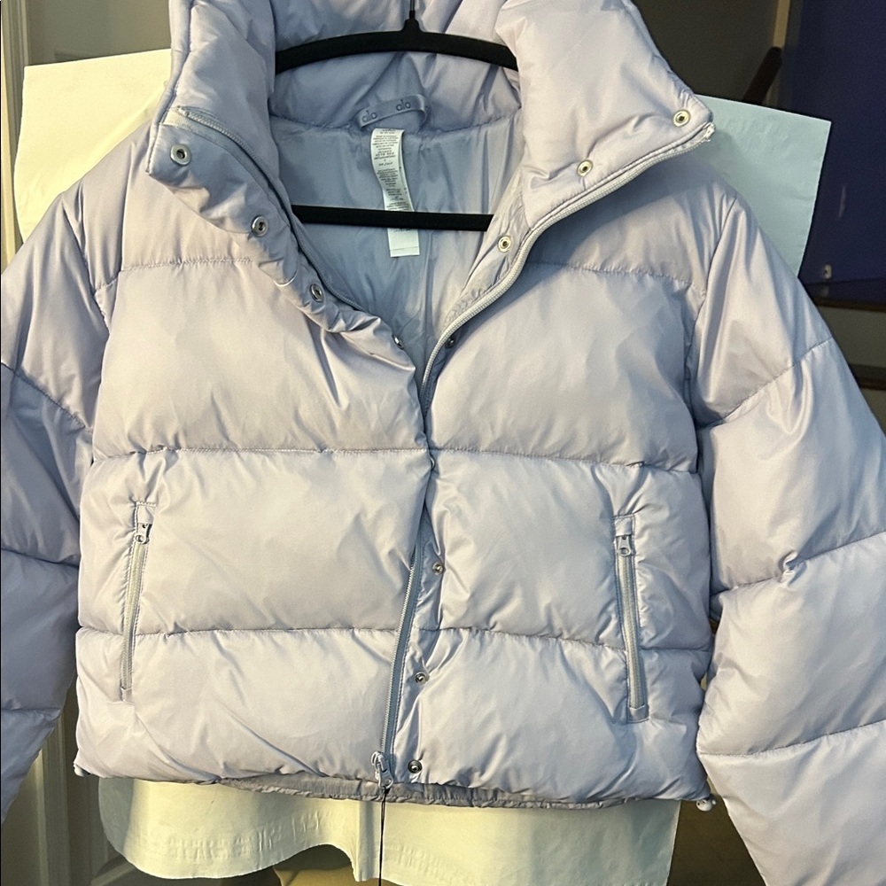 ALO YOGA WINTER FROST NWT Puffer Jacket size Small